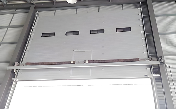 达坂城工业滑升门