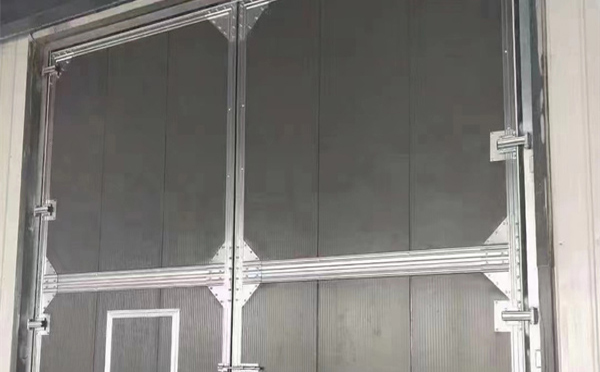 达坂城兰州厂房达坂城工业门选购与使用指南：打造高效安全的生产环境