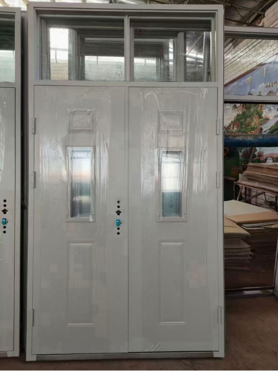 达坂城学校教室门