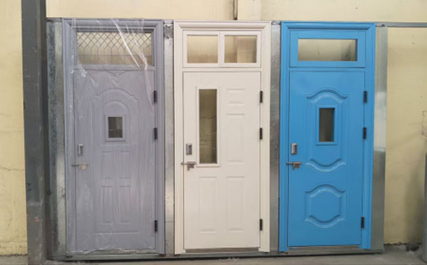 达坂城学校教室门